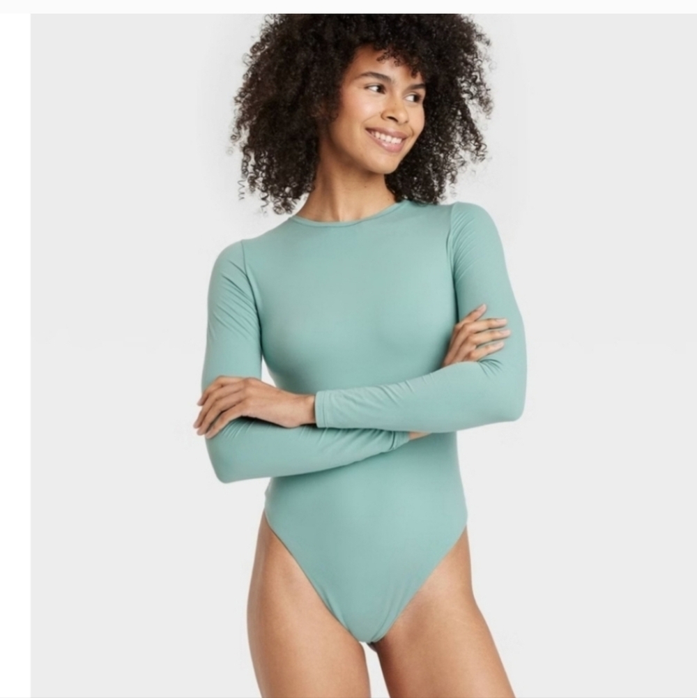 Women's Luxury Collection 4-Way Stretch Long Sleeve Bodysuit Auden Tidal Flow M